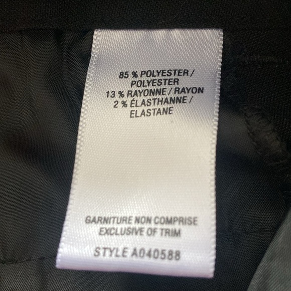 JACOB classic fitted black straight leg pants. Size 8 - Picture 8 of 12